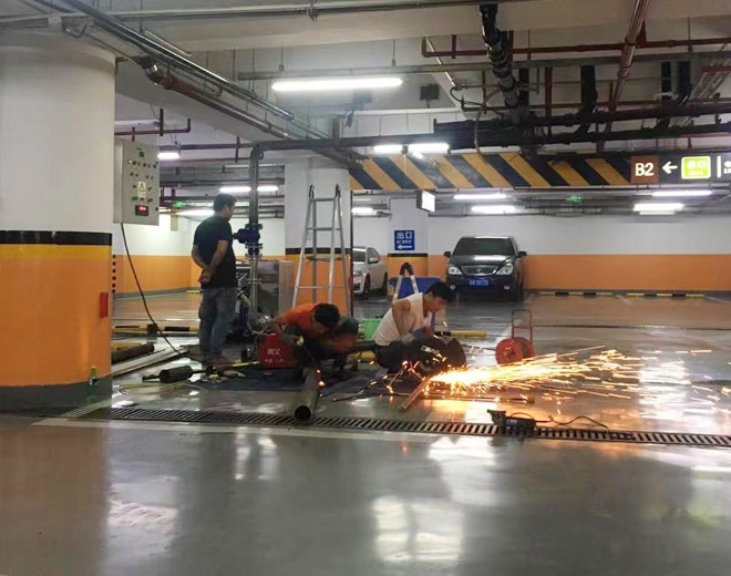 设备定位与进出水安装